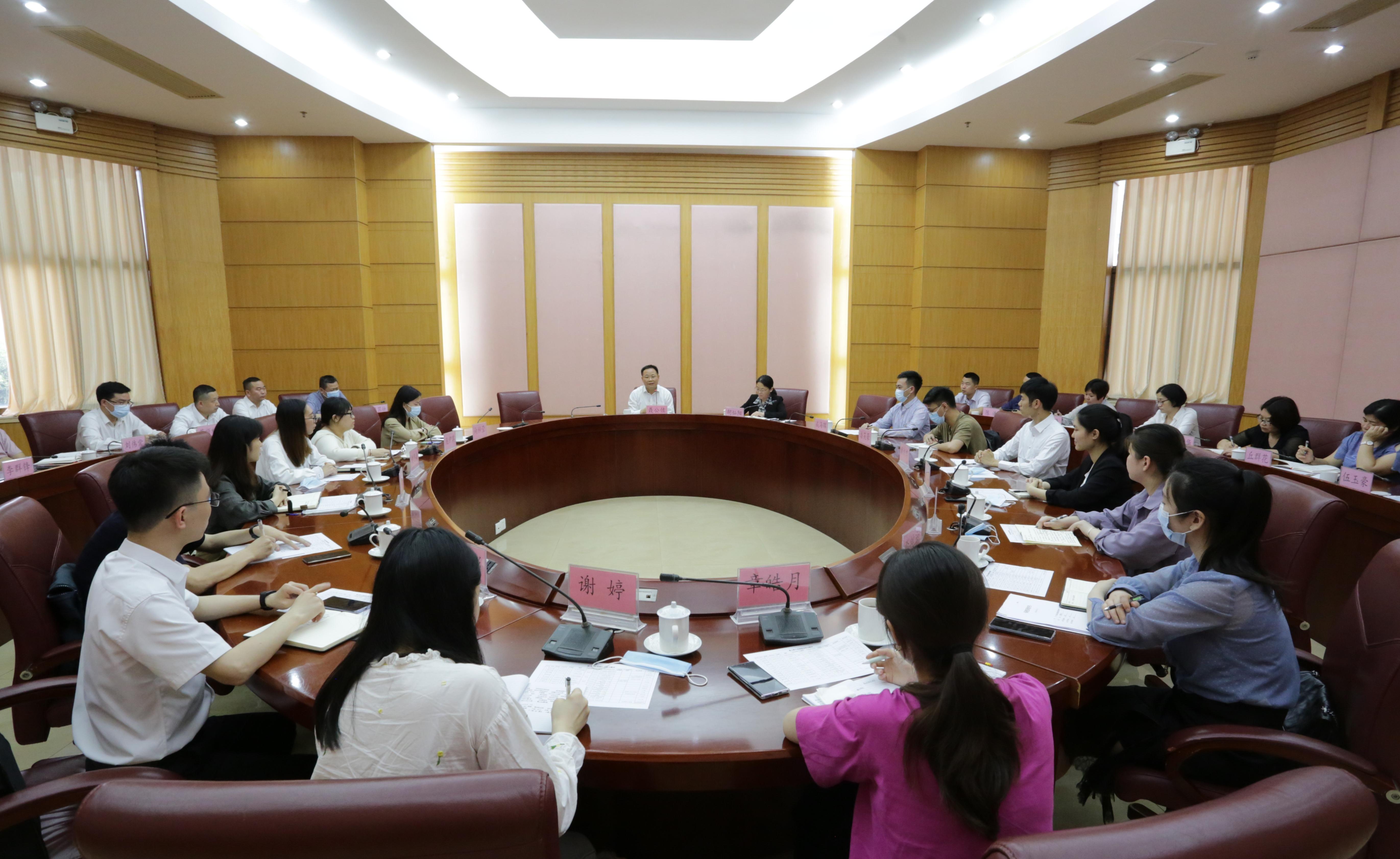 聂公佐勉励市纪委监委新入职干部坚持革心革新系好入职第一粒扣子